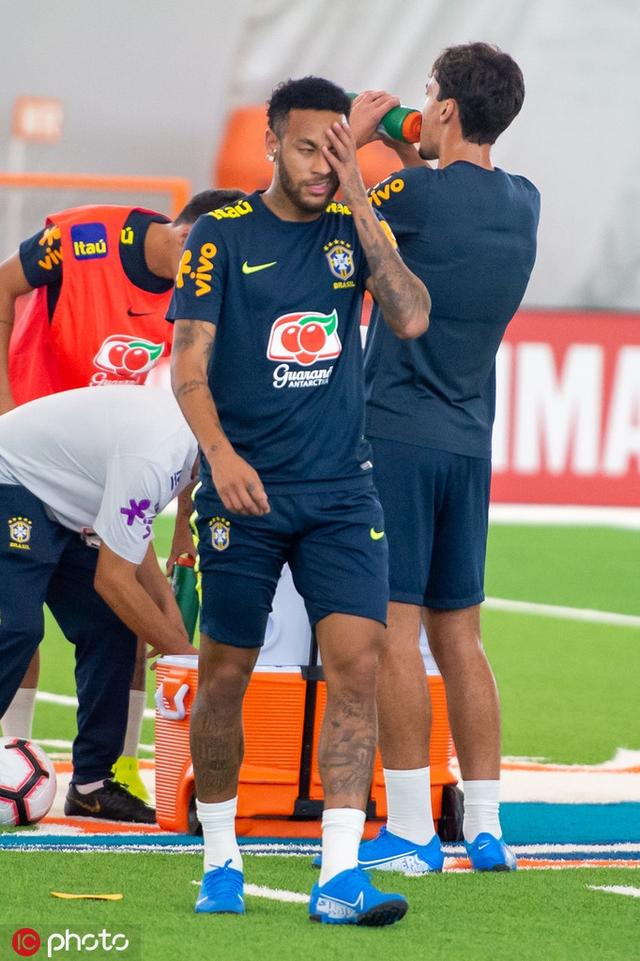 破为霍伊倫 破为霍伊倫