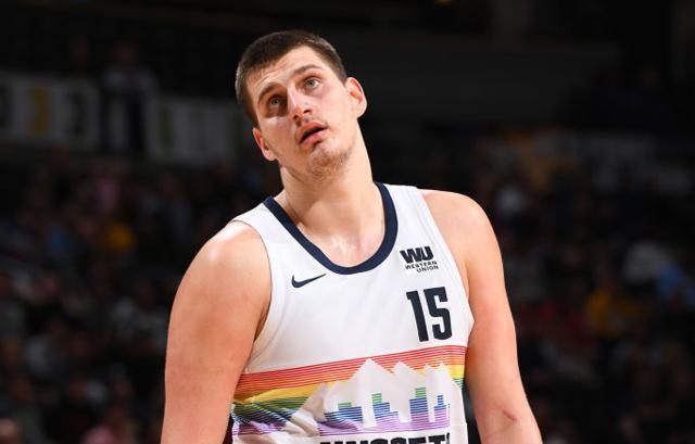 的背景下 的背景下